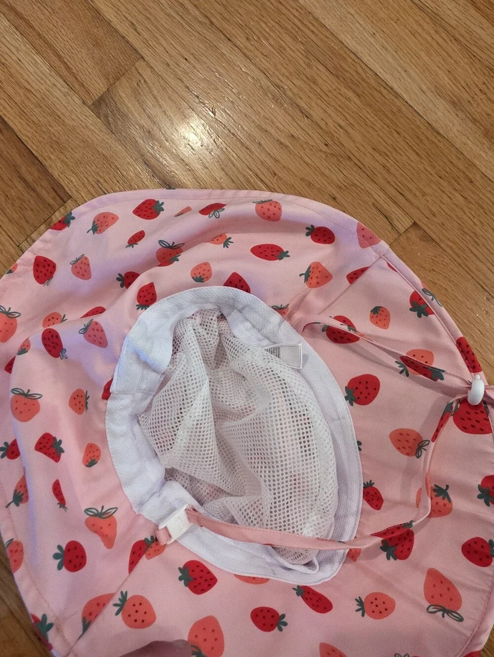 Ian & Jul Strawberry Sunhat